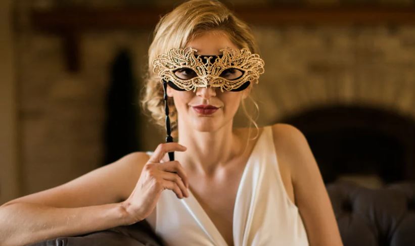 Masquerade Makeup Tutorial: Ideas for Your Perfect Look