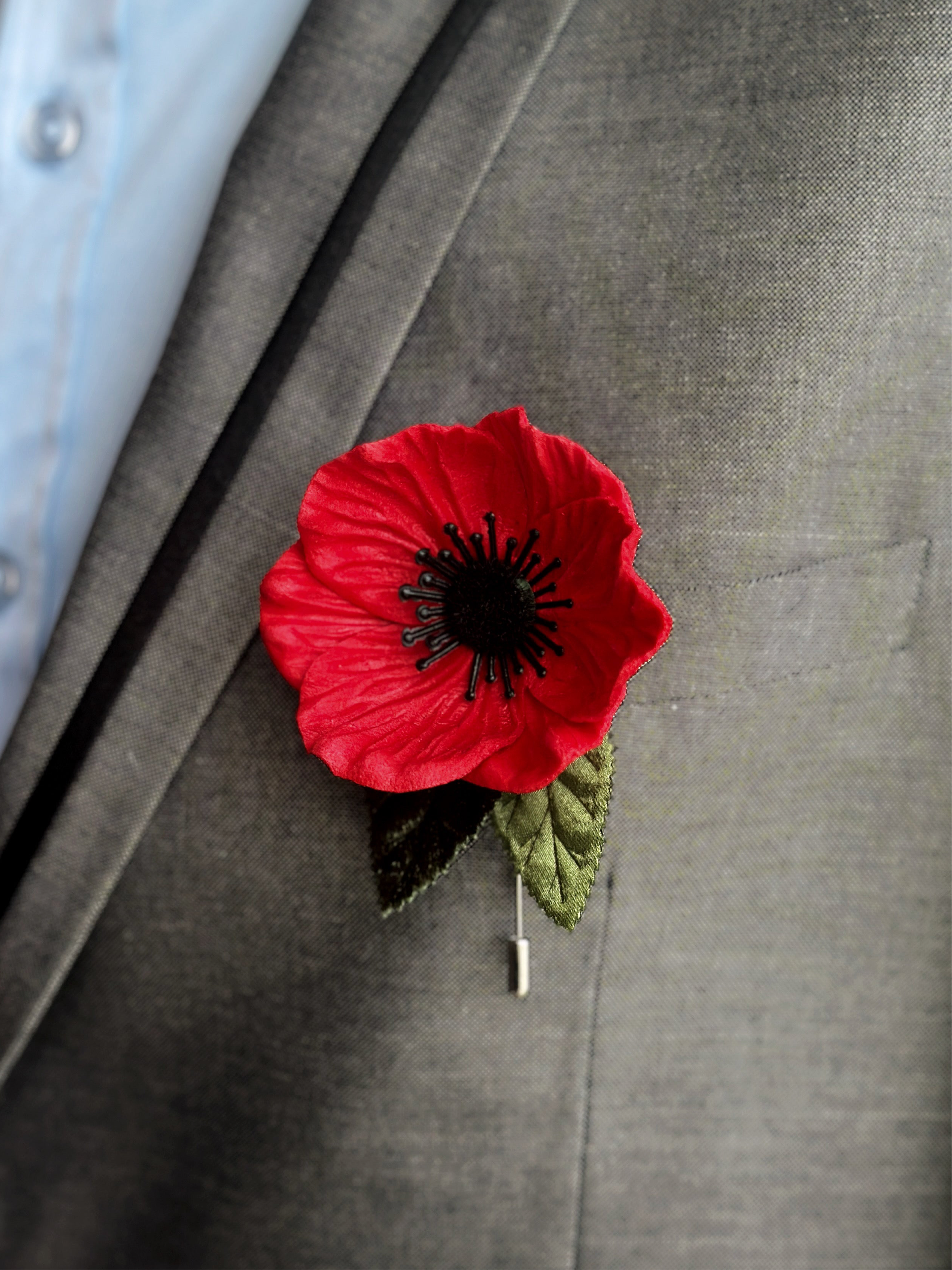 Red Poppy Lapel Pin