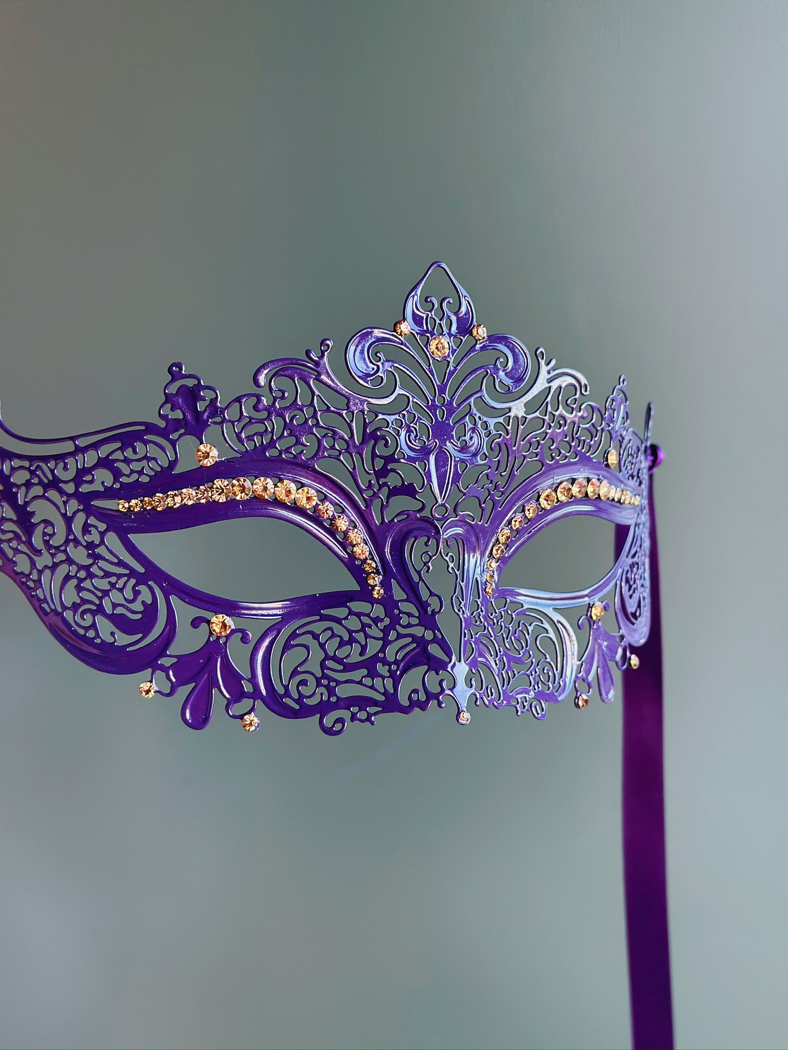 Metal Mask With Rhinestones - Purple