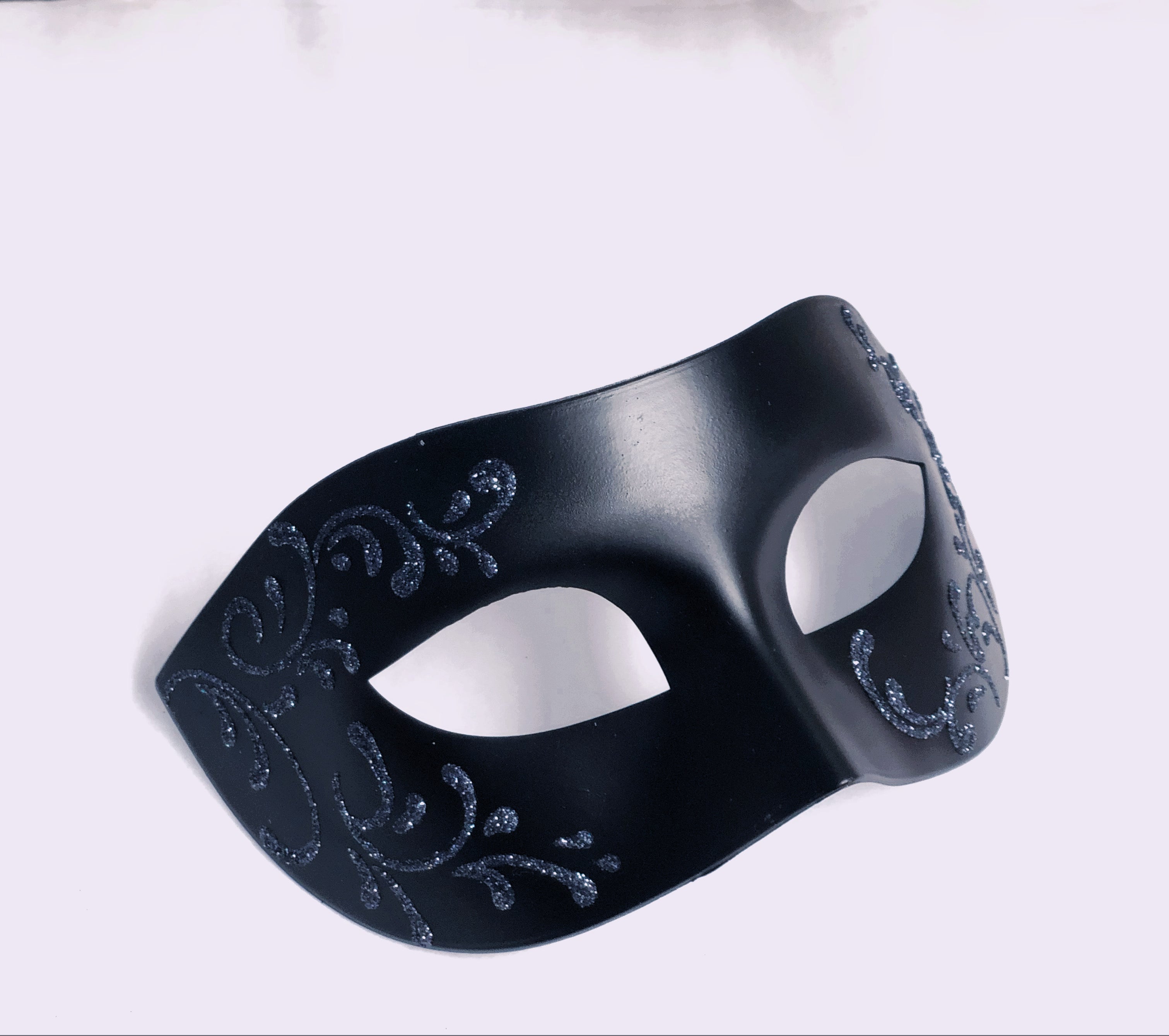 Filigree Masquerade Mask -  Black/Onyx