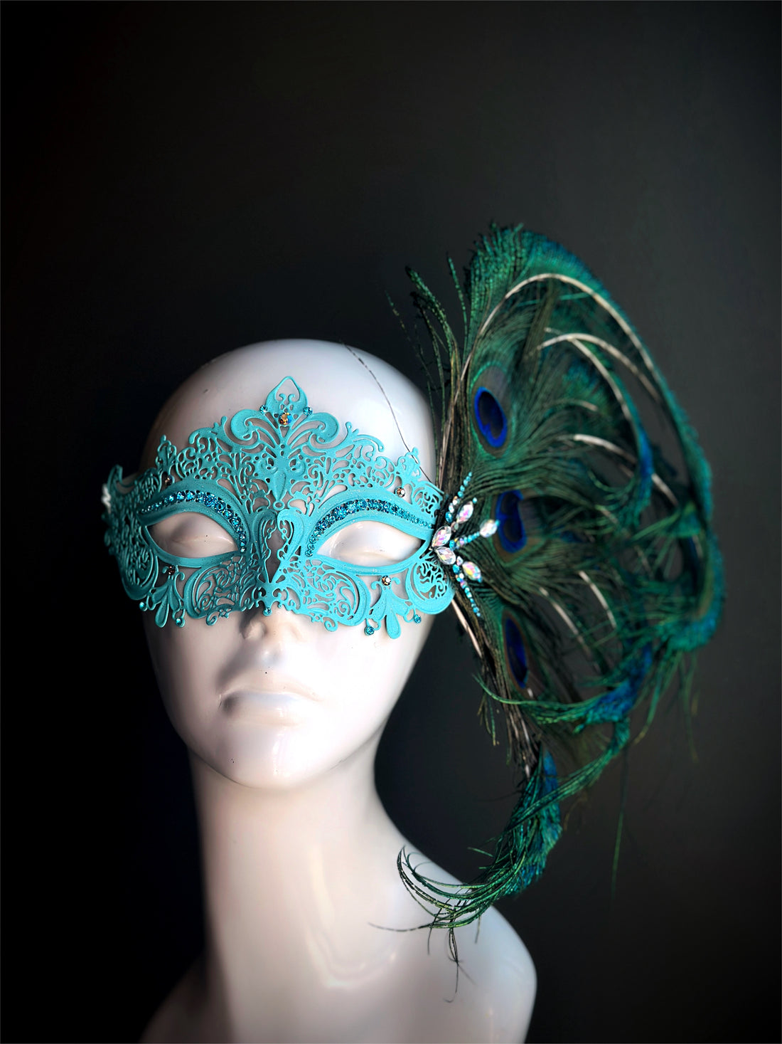 Peacock Elegance - Turquoise