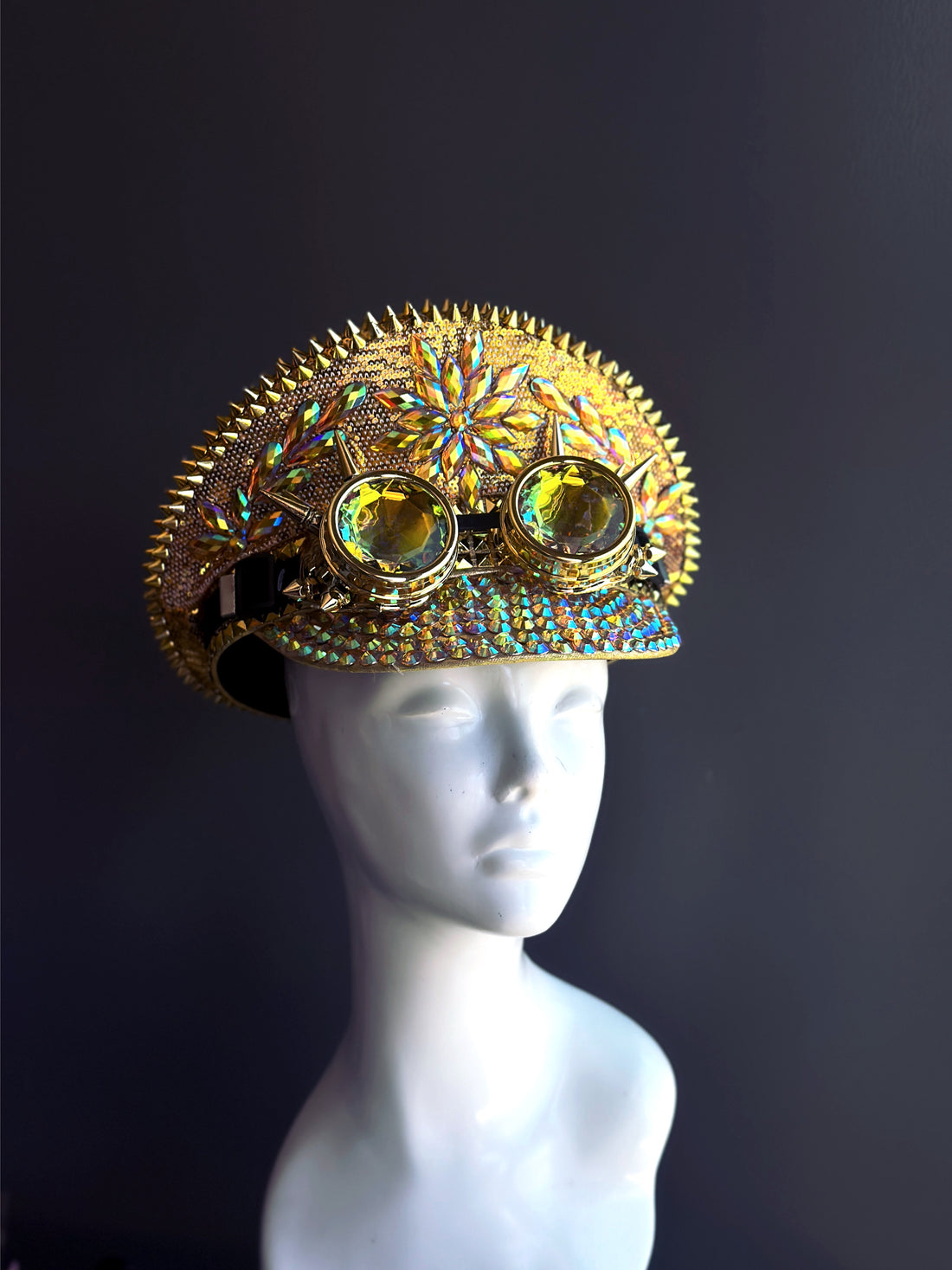 Crystal Captains Hat - Gold