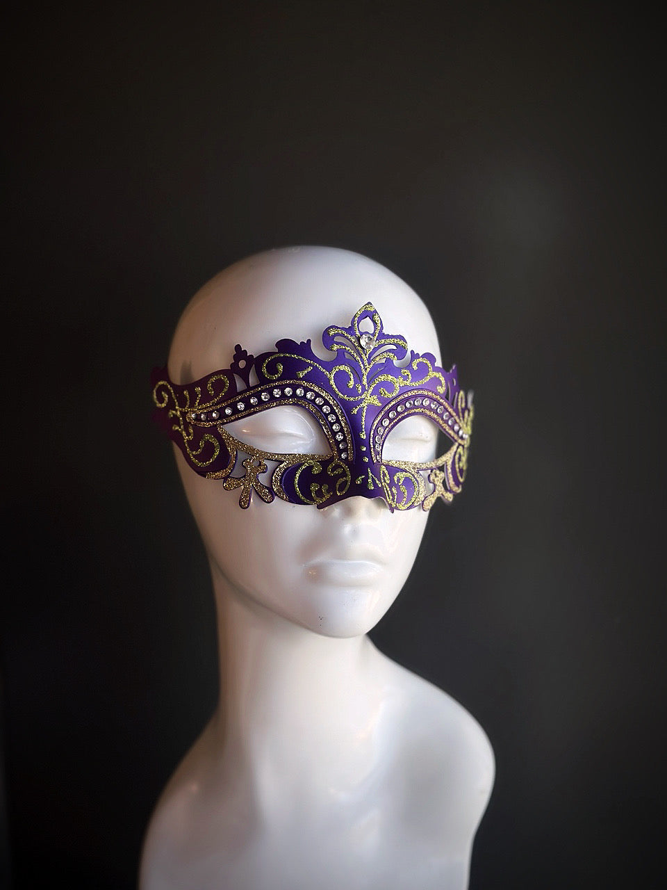 Mardi Gras Royal Elegance Mask