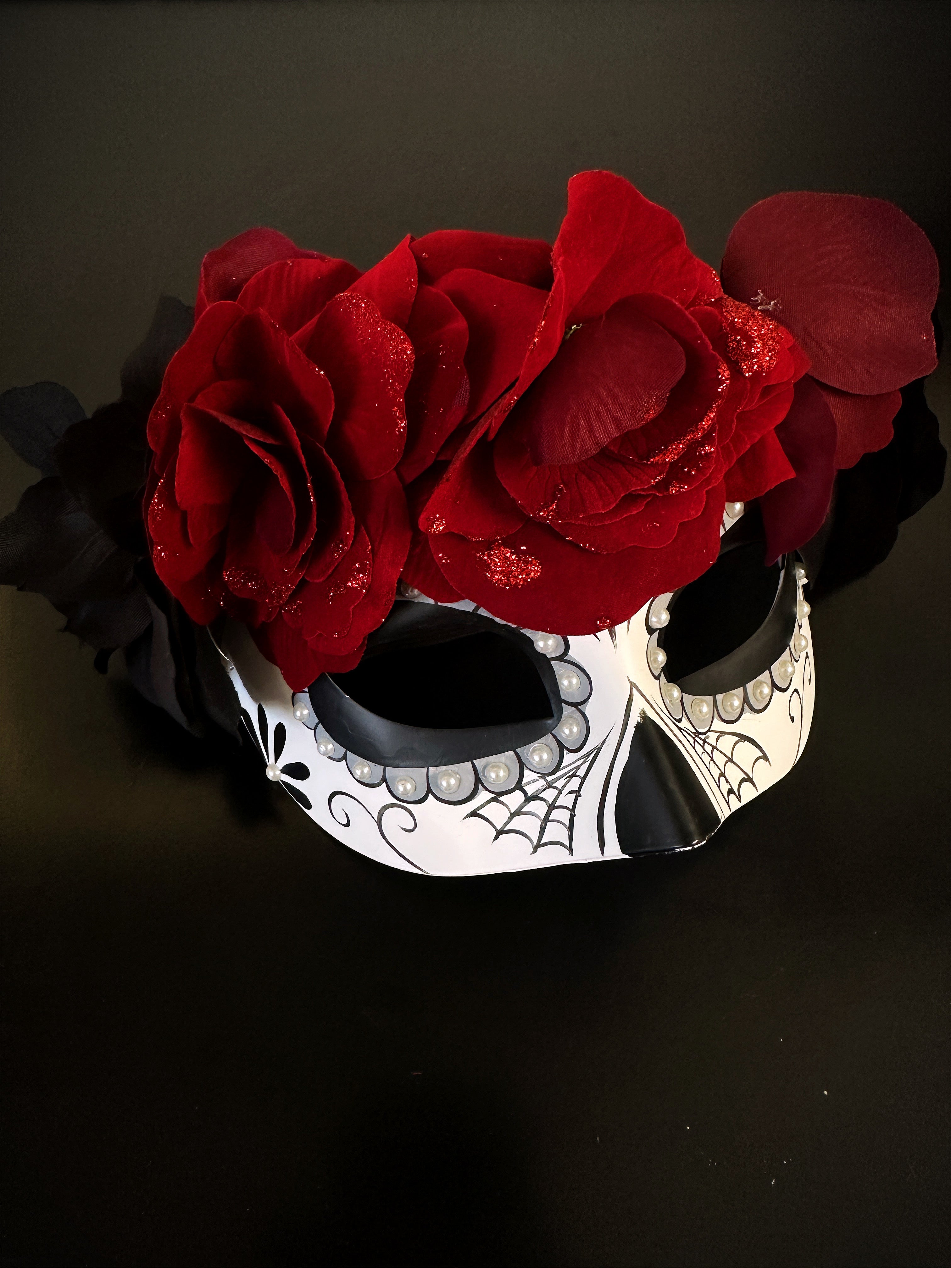 Calavera Women's High Top Canvas Shoes - Day Of The Dead / good Dia De Los Muertos / Halloween Skull Design #2 (Red Freedom Rose / Black Soles)