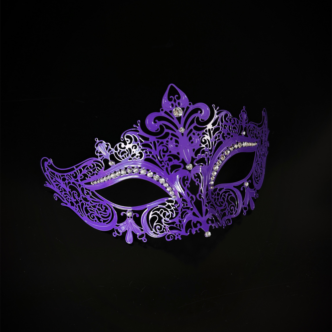 Metal Mask With Rhinestones - Purple