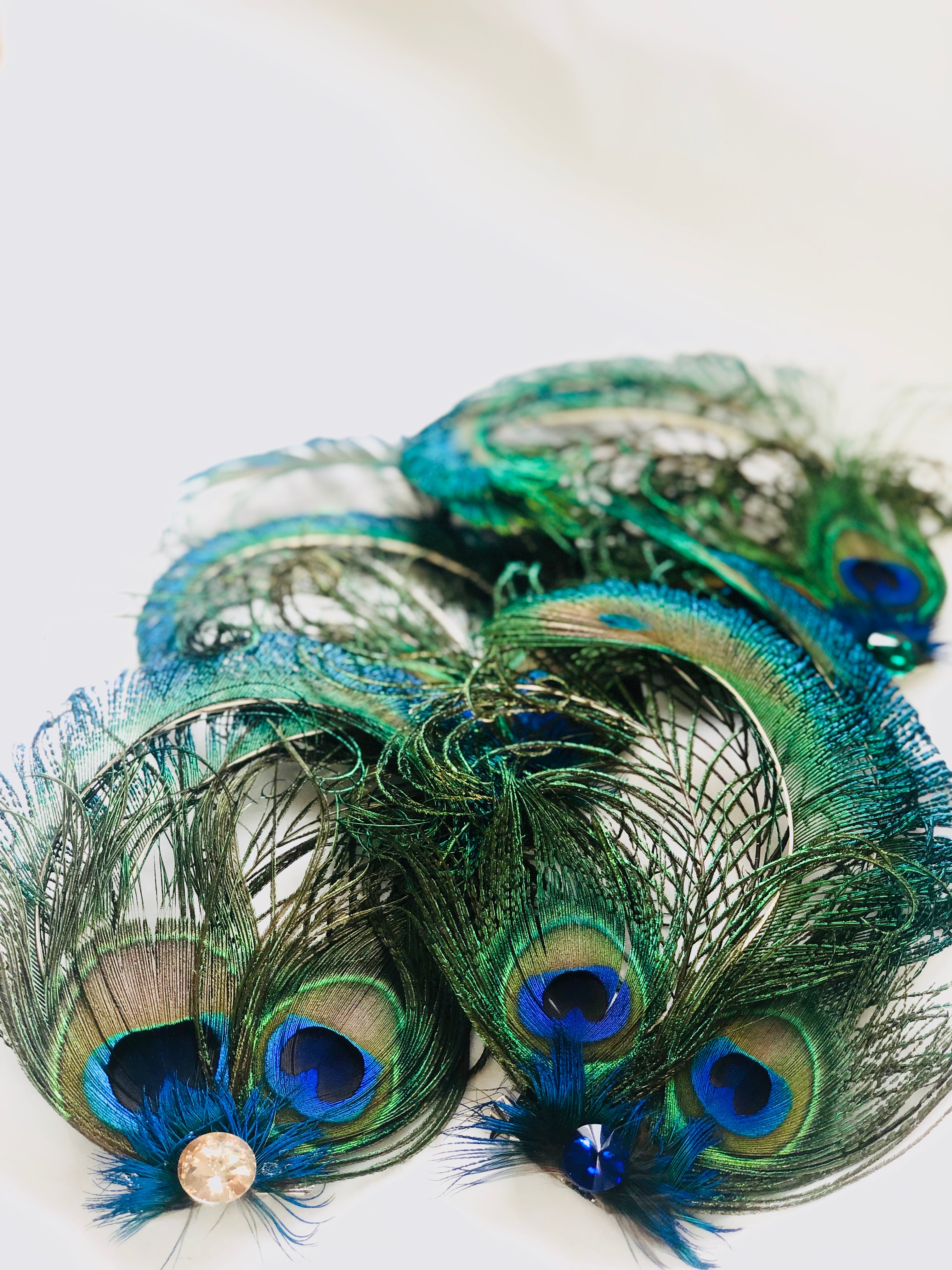 Peacock Feather Headband / Head Piece. Pfau Paon Pavo Plume. Feminine Wedding Couture, high quality Baby Children. Olive Green Sage Celadon Teal Metallic