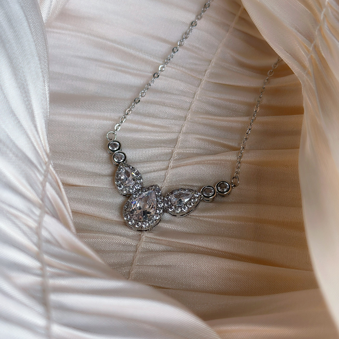 Elysian - Necklace (Silver)