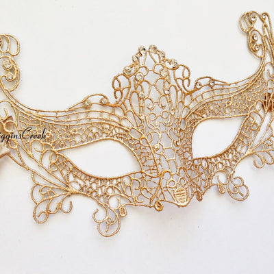 Foxy Lace Mask - Gold